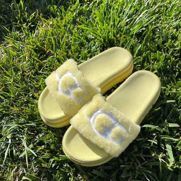 UGG🍁Laton Fur Logo Slippers women’s 9 - Picture 4 of 13